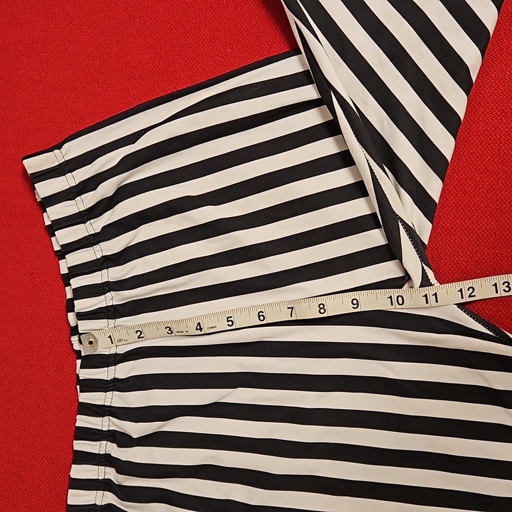 Black and white vertical striped leggings OS cosplay Halloween travel casual - Picture 4 of 7